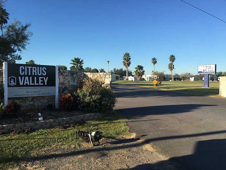 2901 E Highway 107 — Photo 42