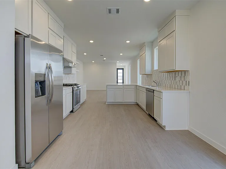 1047 Blue Stone Dr — Photo 20