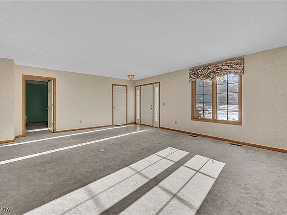 5th image of 765 Ravenhill Dr