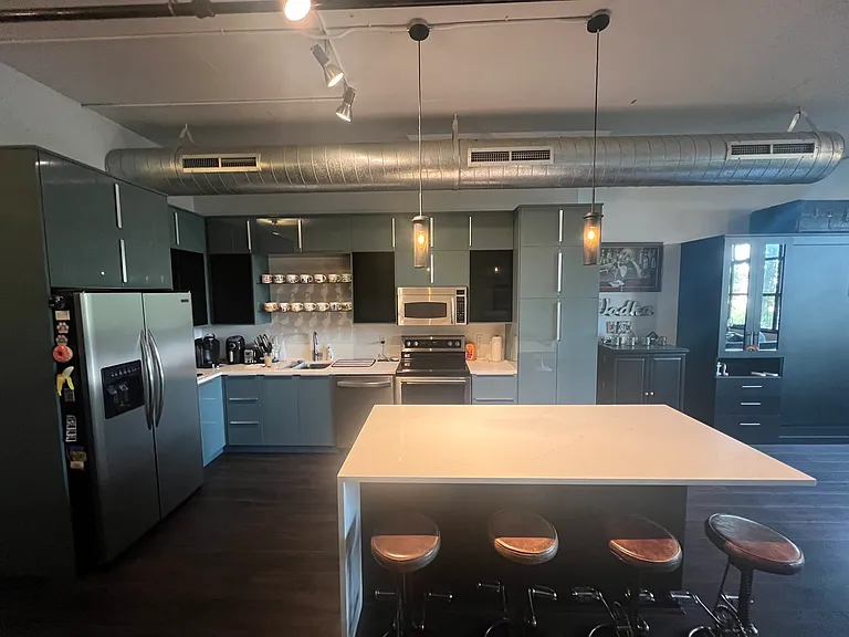 1400 NW Irving St #419 — Photo 4