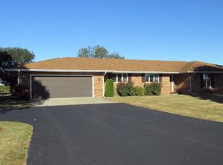 264 N State Highway 32, Cerro Gordo, IL 61818