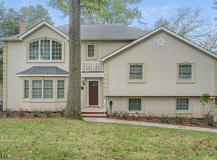 201 White Oak Ridge Rd, South Plainfield, NJ 07080