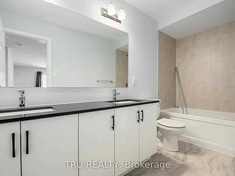 813 Crossgate St — Photo 19