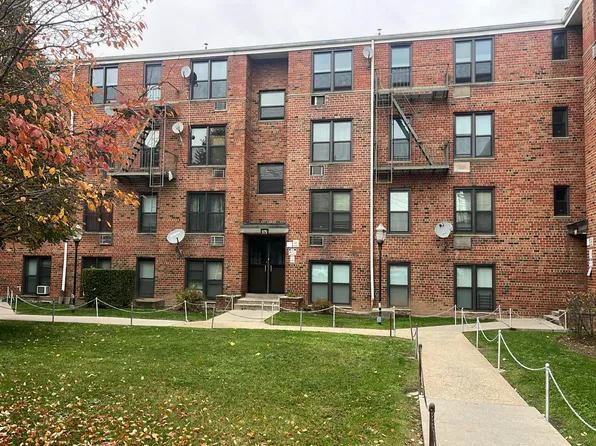 979 E 108th St APT Cc, Brooklyn, NY 11236
