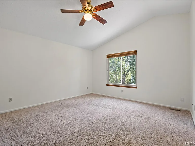 8725 Meadowlark Cir — Photo 10