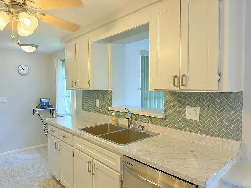 2 bed, 1.5 bath, 1152 sqft, $1,725 — Photo 4
