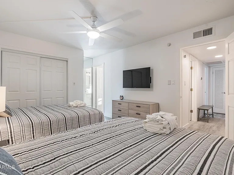 7401 E Northland Dr #4 — Photo 16