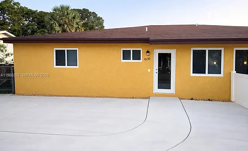 1332 NW 7th Pl Photo 1