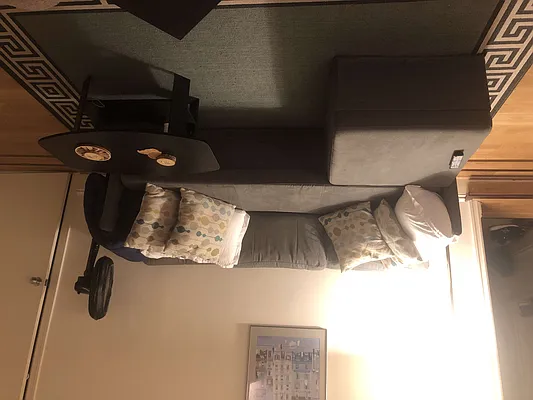 Rented by Frank Valvo Real Estate | media 31