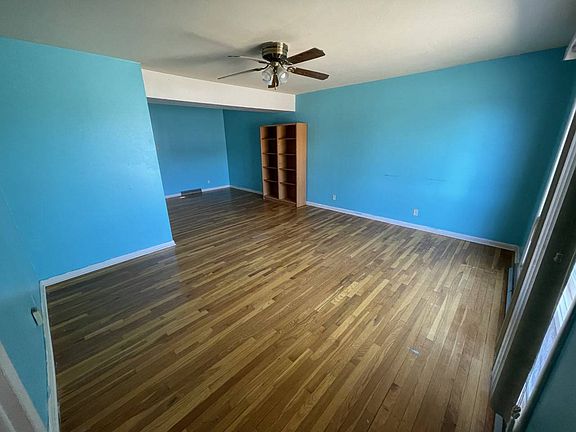 3rd image of 234 Country Club Blvd #B