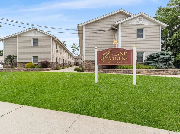 490 Main Street #A7, Farmingdale, NY 11735