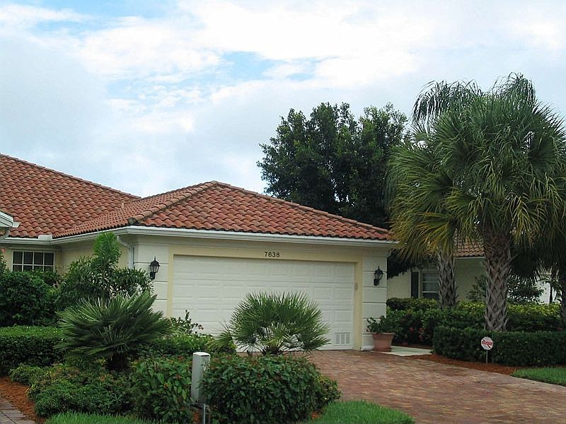 1st image of 7638 Pesaro Dr