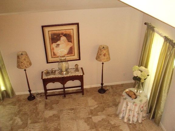 3rd image of 1725 Gaylord Dr