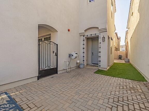 4th image of 267 E Aster Drive