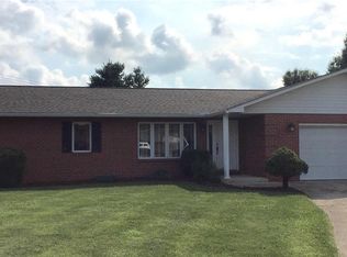 202 Blue Ridge Dr, Glen Carbon, IL