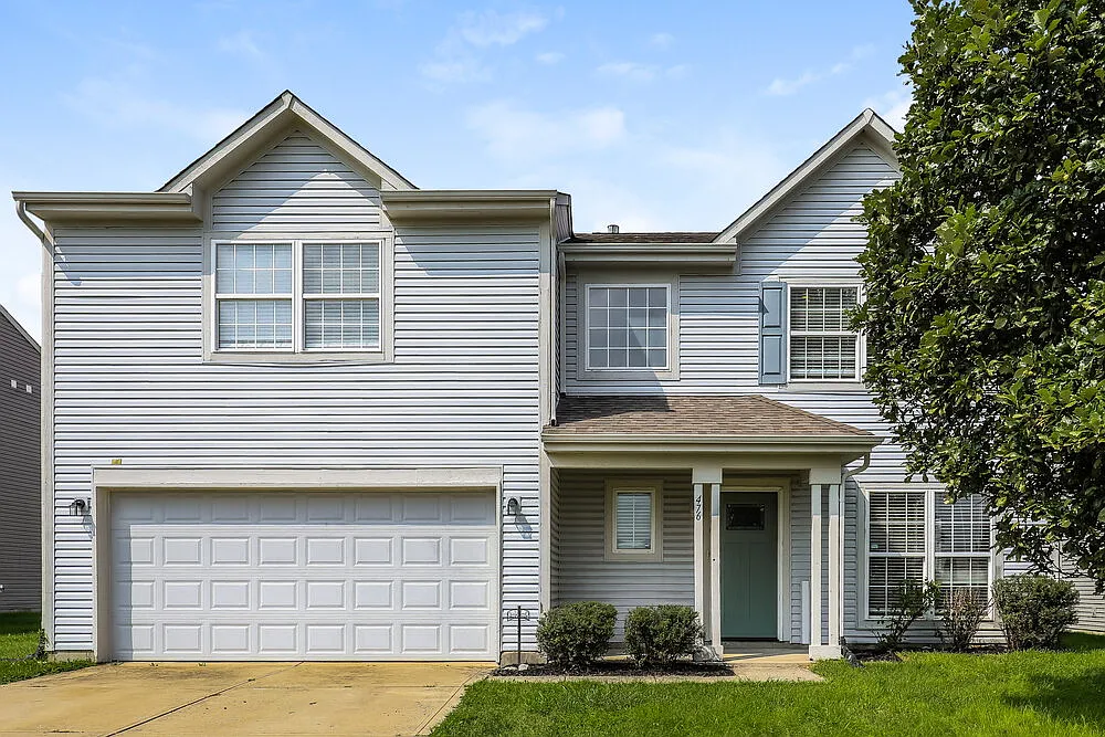 3 bed, 2.5 bath, 2192 sqft, $2,100 — Photo 1