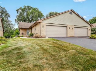 6125 Carriage Green Way, Rockford, IL 61108