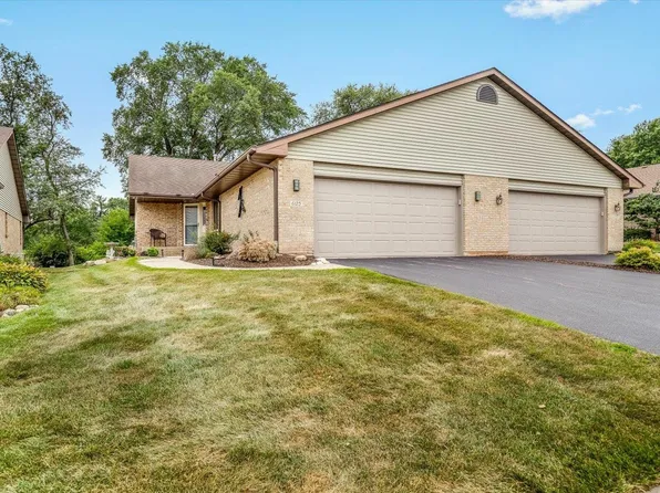 6125 Carriage Green Way, Rockford, IL 61108