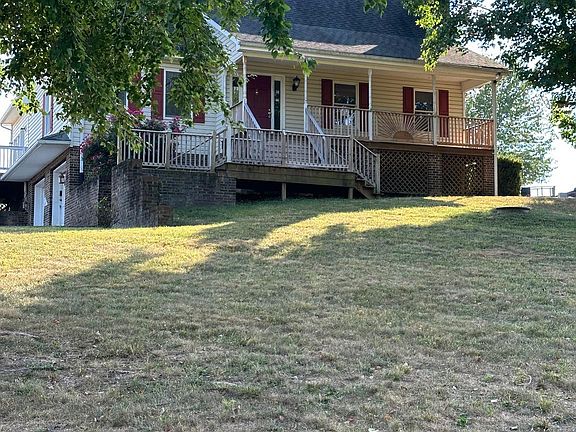 2nd image of 3840 Rivermont Dr