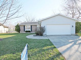 2956 Primrose Ln, Decatur, IL 62526