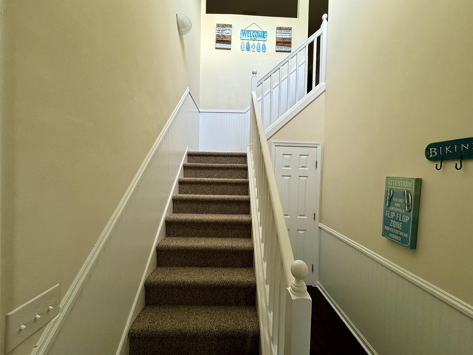 18615 Orton Cir — Photo 2