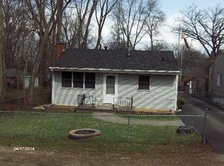 2614 Elm Oak Ln, McHenry, IL 60051