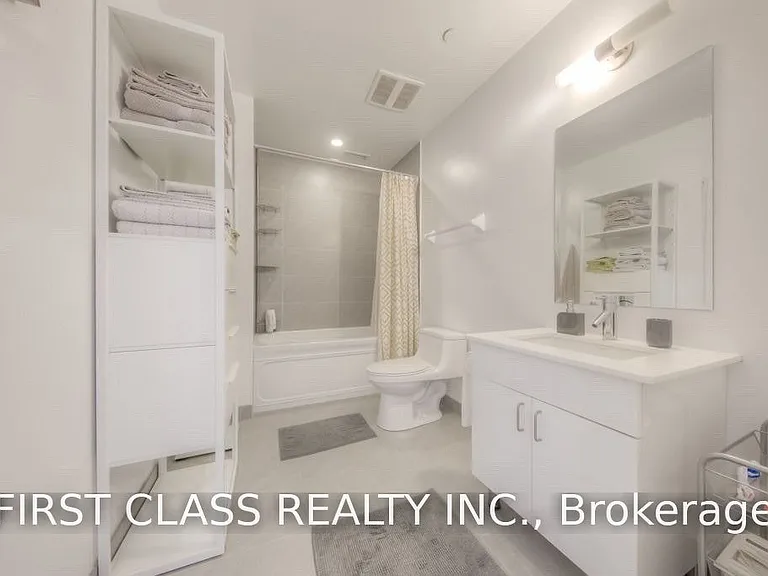 426 University Ave #1901 — Photo 24