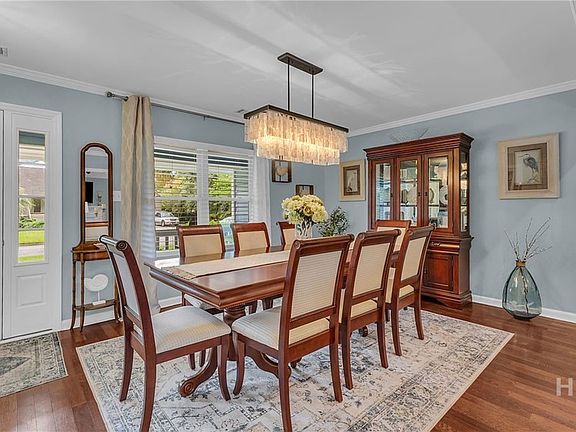 3rd image of 12 Copperfield Drive S