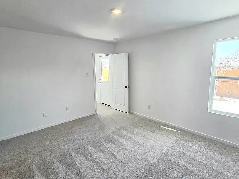 3149 Campeiro Ave — Photo 7