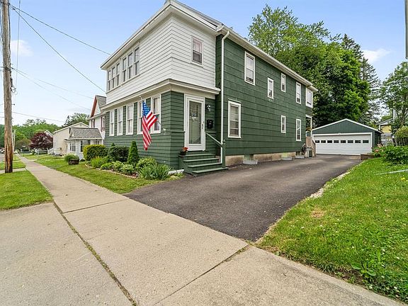 2nd image of 17 Miller St
