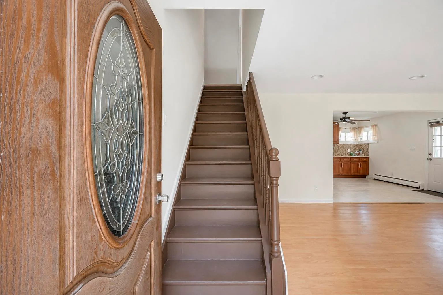 4 bed, 1200 sqft, $4,200 — Photo 3