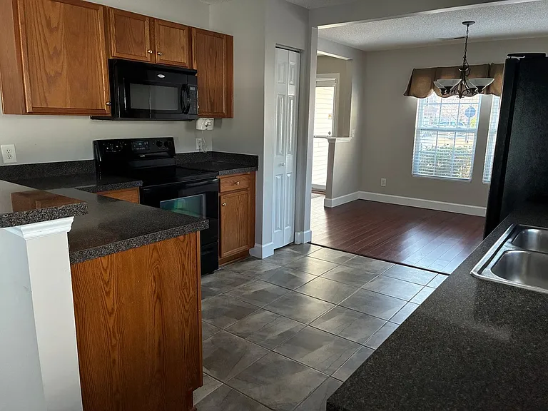 456 Bellegrove Dr — Photo 5