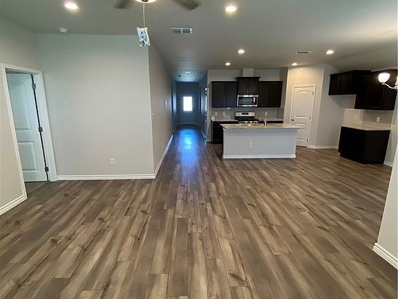 3rd image of 2801 Excelsior Blvd
