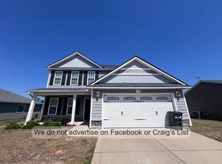 838 Screech Owl Dr, Hope Mills, NC 28348