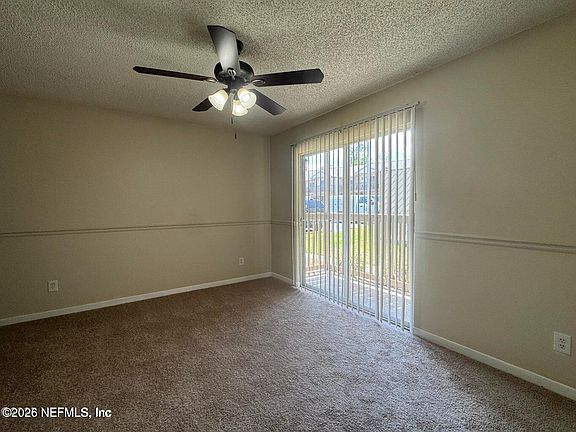5th image of 2300 TWELVE OAKS Drive #A5