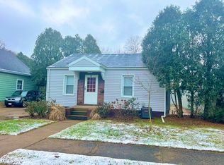 167 10th St NE, New Philadelphia, OH 44663