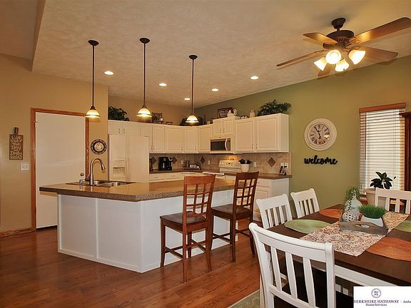 3rd image of 4324 N 174th Ave