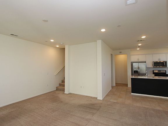 4th image of 5231 Calle Rockfish Unit 107