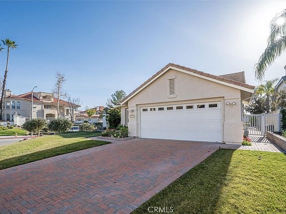 4th image of 25666 Shaw Pl