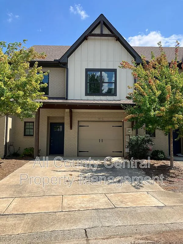 3 bed, 2.5 bath, 2036 sqft, $3,000 — Photo 1