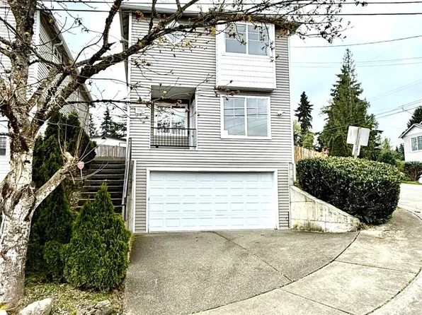 11542 62nd Avenue S, Seattle, WA 98178