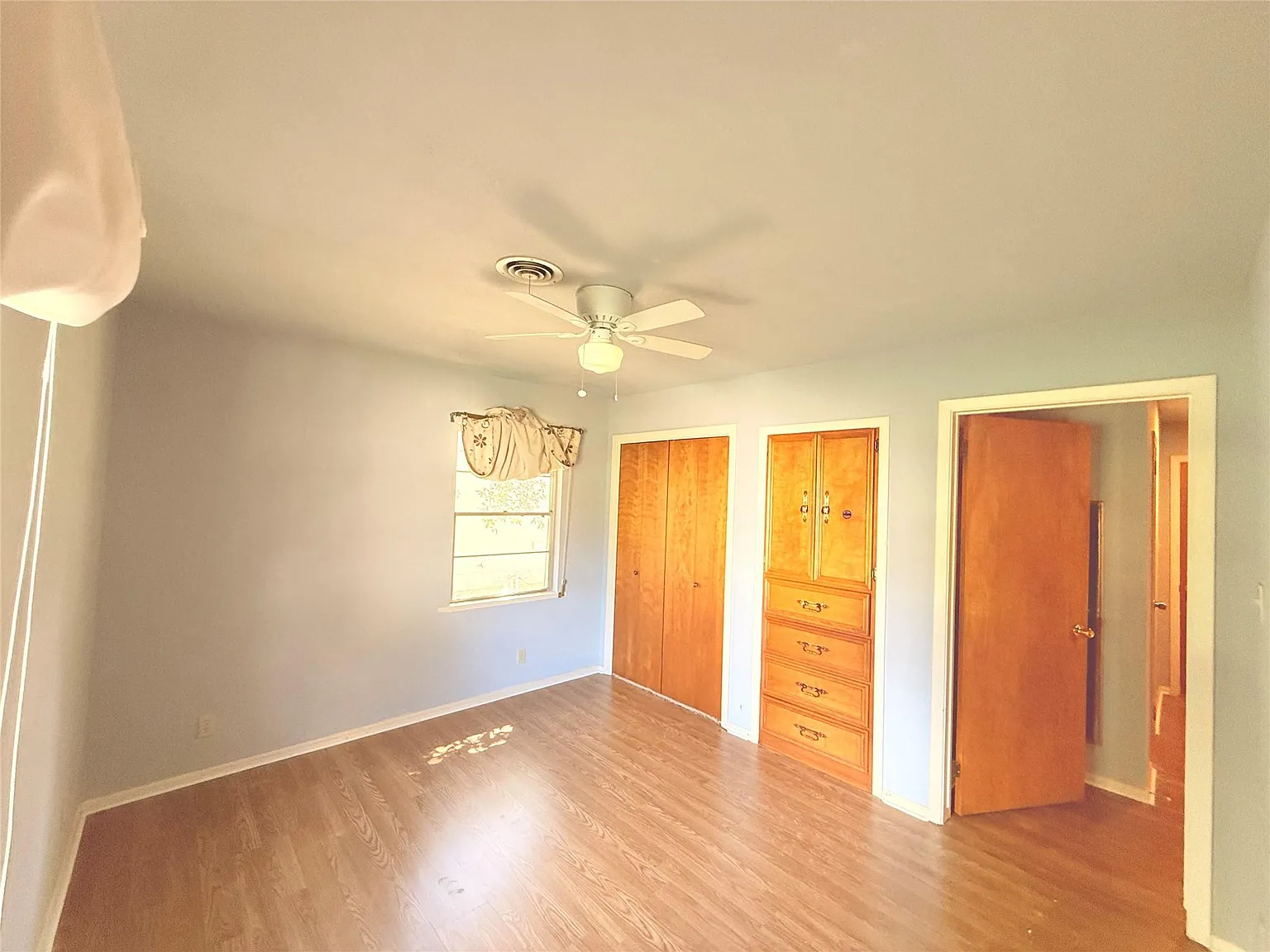 4 bed, 2.0 bath, 1474 sqft, $1,650 — Photo 3