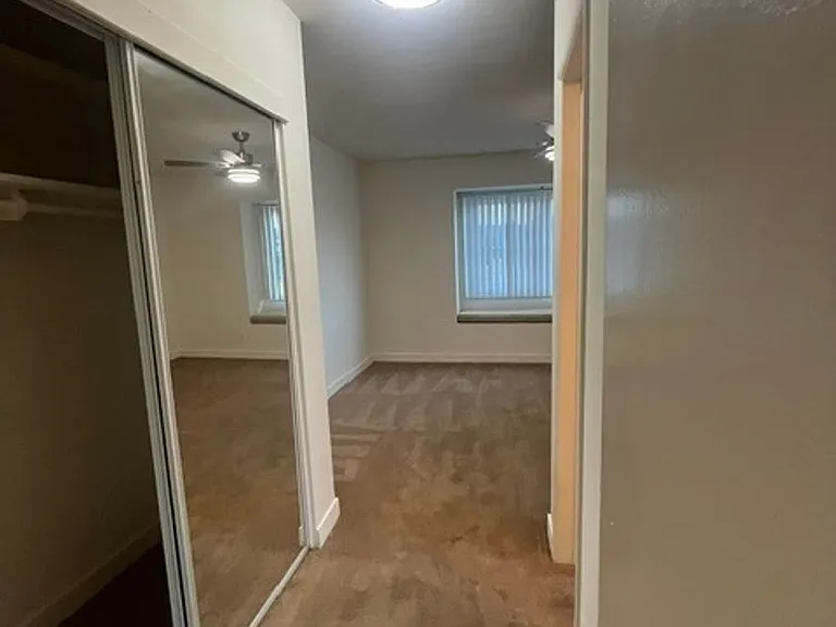 6581 Bestel Ave — Photo 11