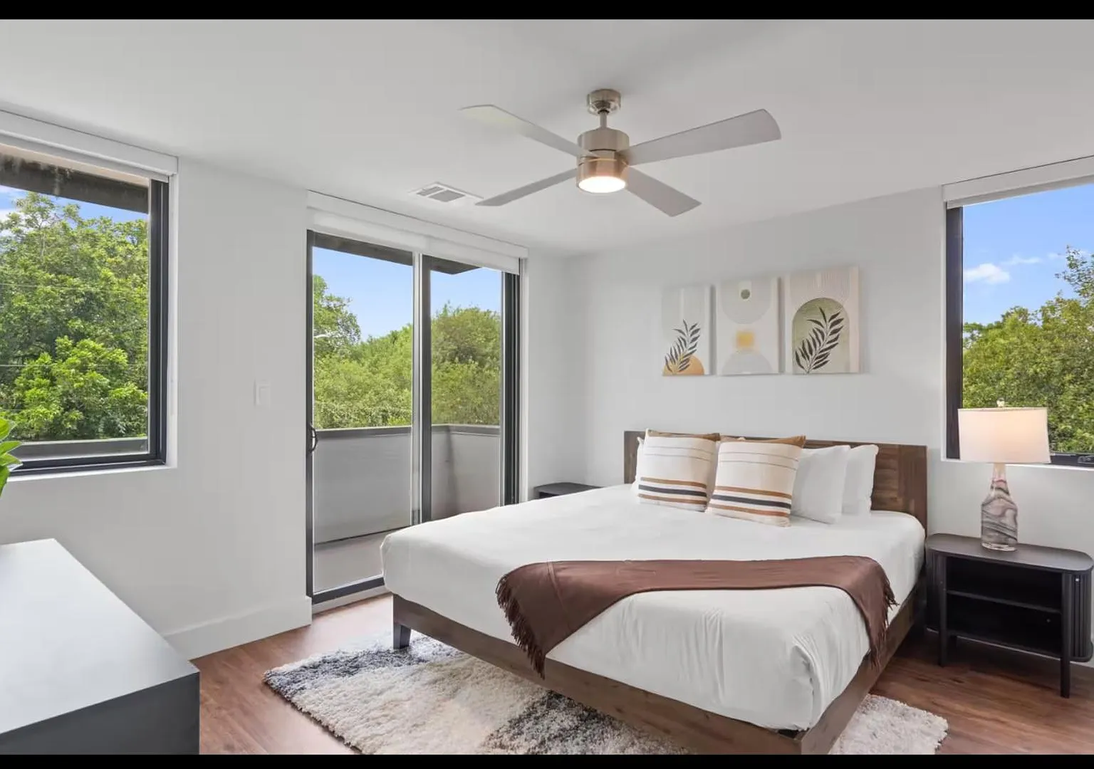 5515 Humming Bird Ln - Unit 211 — Photo 2