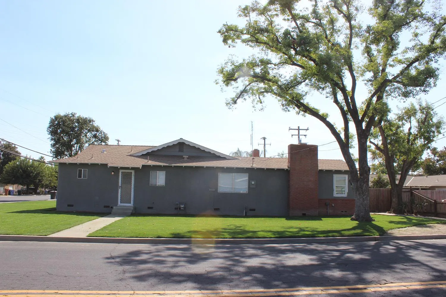 3 bed, 1781 sqft, $2,200 — Photo 2