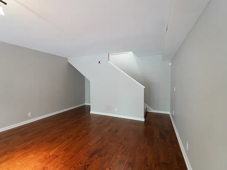 201 Trotwood Mews — Photo 37