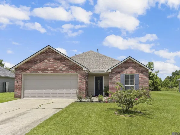 39474 Old Cornerstone Ct, Prairieville, LA 70769