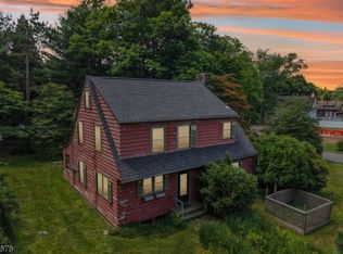 16 Silverthorne Rd, High Bridge Boro, NJ 08829