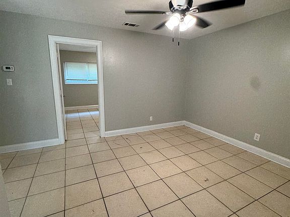 4th image of 820-2 California St