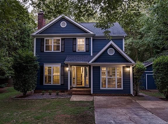 3rd image of 305 Glenora Dr